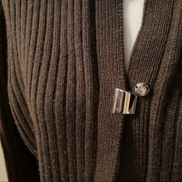 Merser and Madison Olive  Sweater - Picture 4 of 5